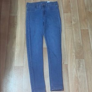 Light washed skinny ankle jeans from H&M